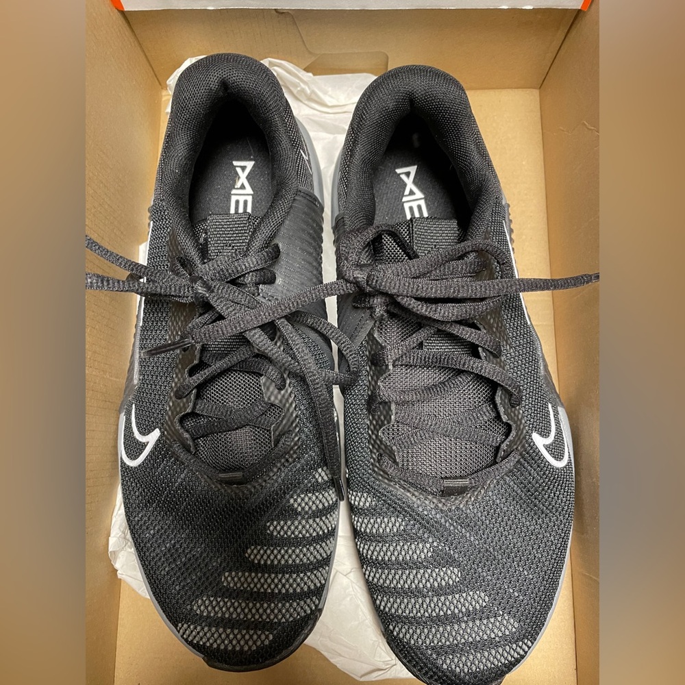 WOMENS NIKE METCON 9